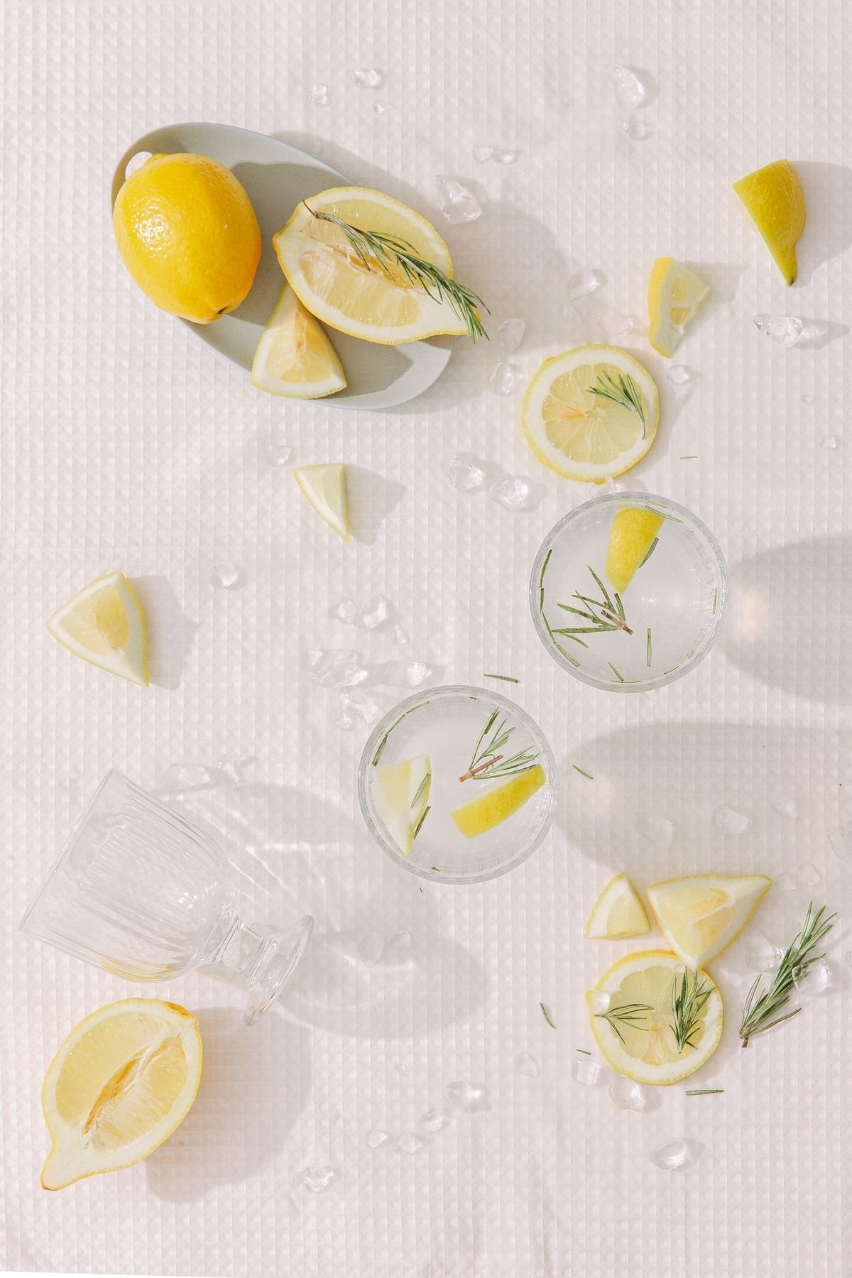 Lemon and rosemary refreshment with ice